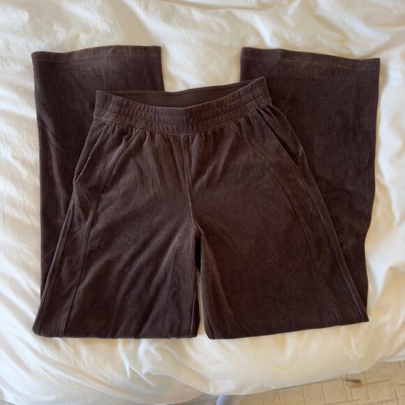 Lululemon Scuba Mid-Rise Wide-Leg Pant *Velvet Cord Espresso Size 6 - Picture 2 of 6